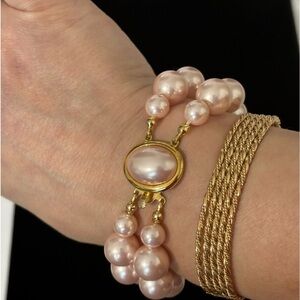Vintage pink pearl double strand  bracelet 6.75”